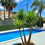 Private Renovated W Pool, 3m To Da Luz Apartment *