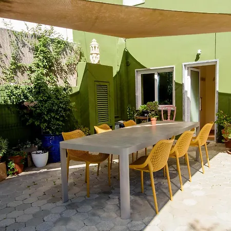 Apartment Private Renovated W Pool, 3m To Da Luz