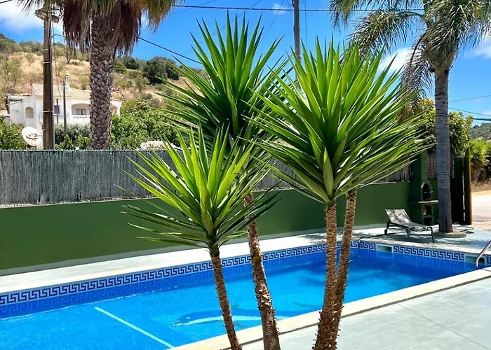 Private Renovated W Pool, 3m To Da Luz Apartament *