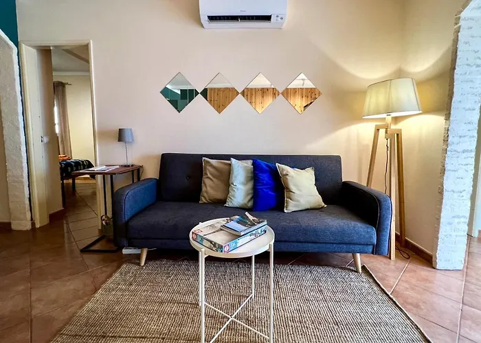 Apartament Private Renovated W Pool, 3m To Da Luz *